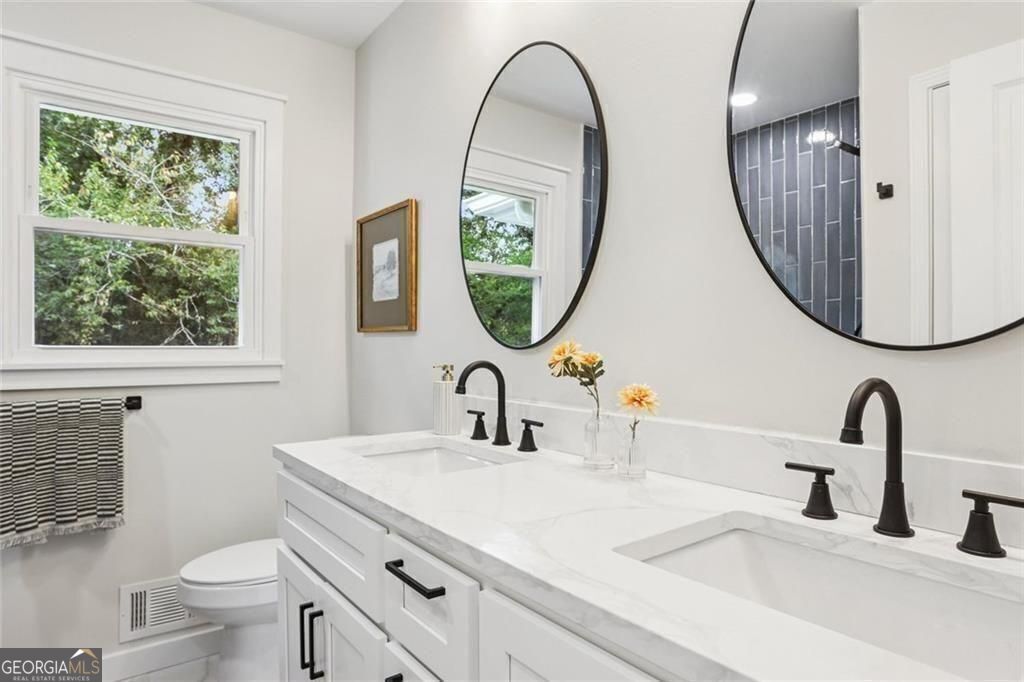 Atlanta, Georgia, 30316, United States, 4 Bedrooms Bedrooms, ,2 BathroomsBathrooms,Residential,For Sale,2009360