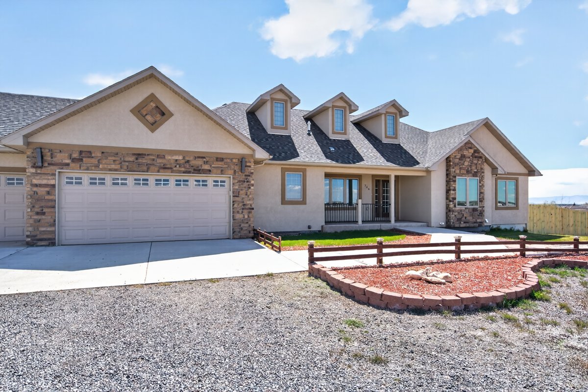 Laramie, Wyoming, 82070, United States, 4 Bedrooms Bedrooms, ,3 BathroomsBathrooms,Residential,For Sale,2044030