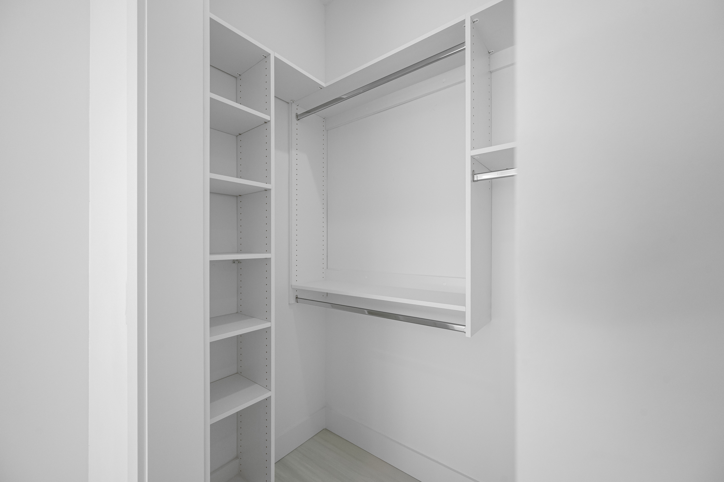 Madeira Beach, Florida, 33708, United States, 6 Bedrooms Bedrooms, ,6 BathroomsBathrooms,Residential,For Sale,1988521