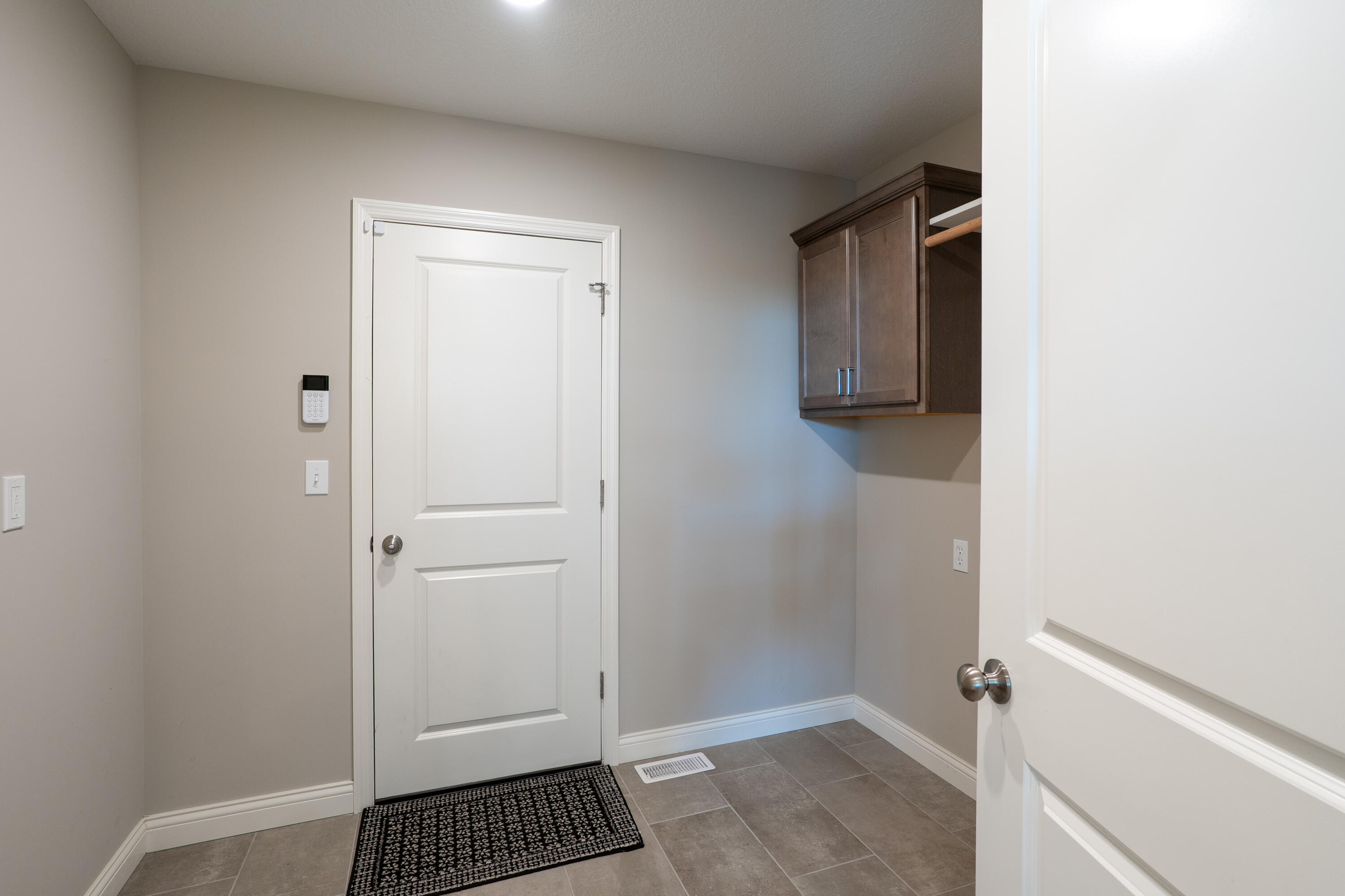 COLUMBIA, Missouri, 65203, United States, 5 Bedrooms Bedrooms, ,3 BathroomsBathrooms,Residential,For Sale,1976271