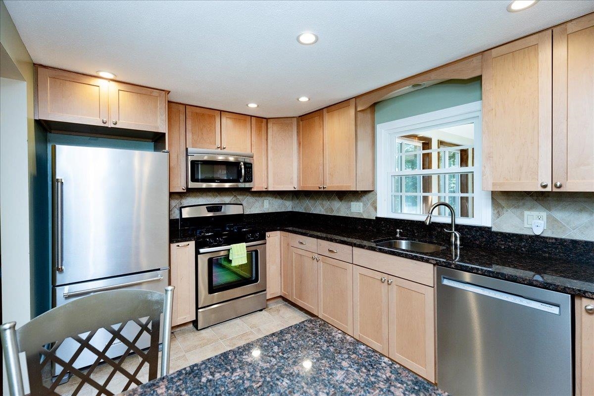 Merrimack, New Hampshire, 03054, United States, 3 Bedrooms Bedrooms, ,2 BathroomsBathrooms,Residential,For Sale,1937626