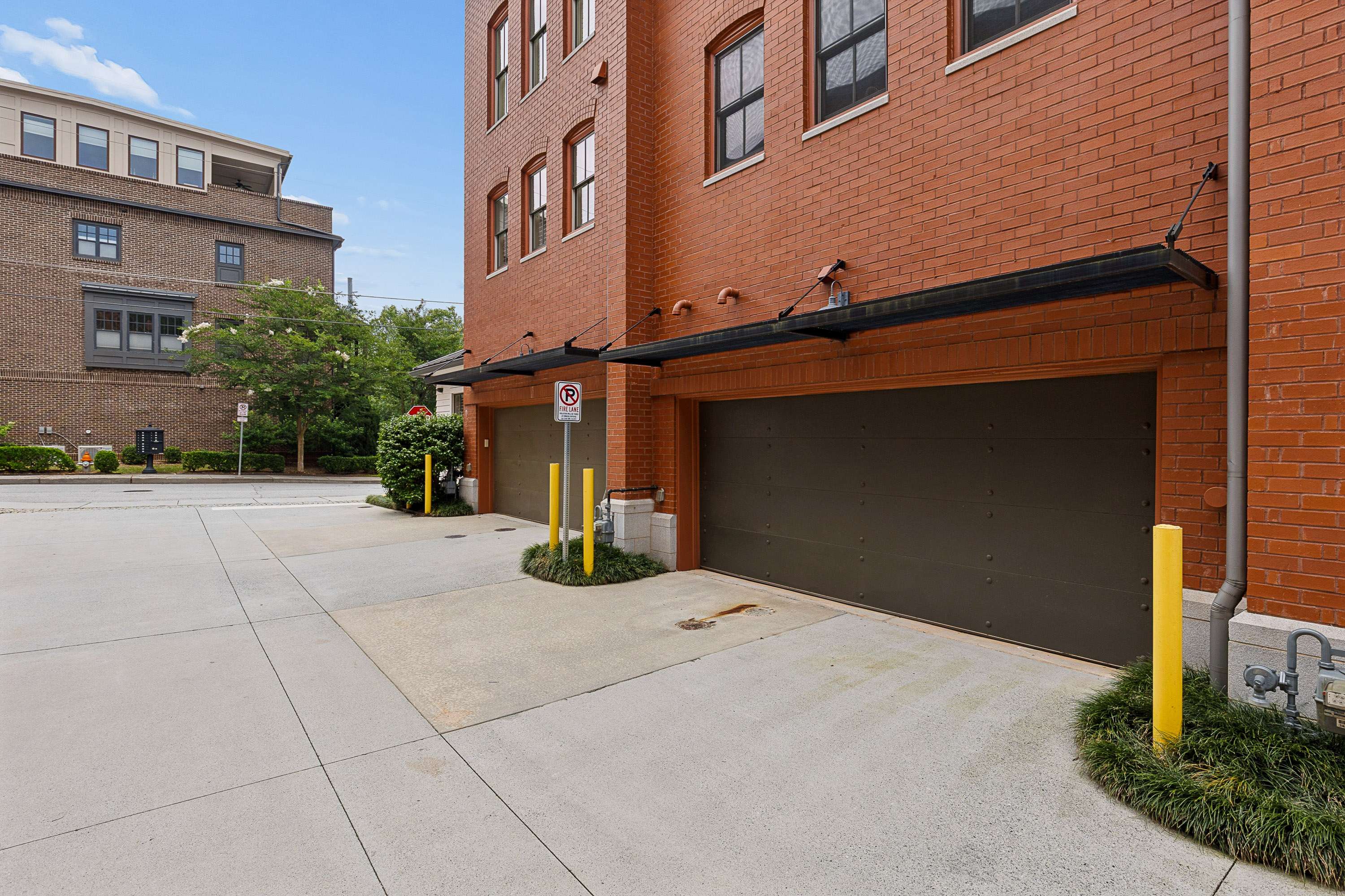  Stunning Townhome in Decatur