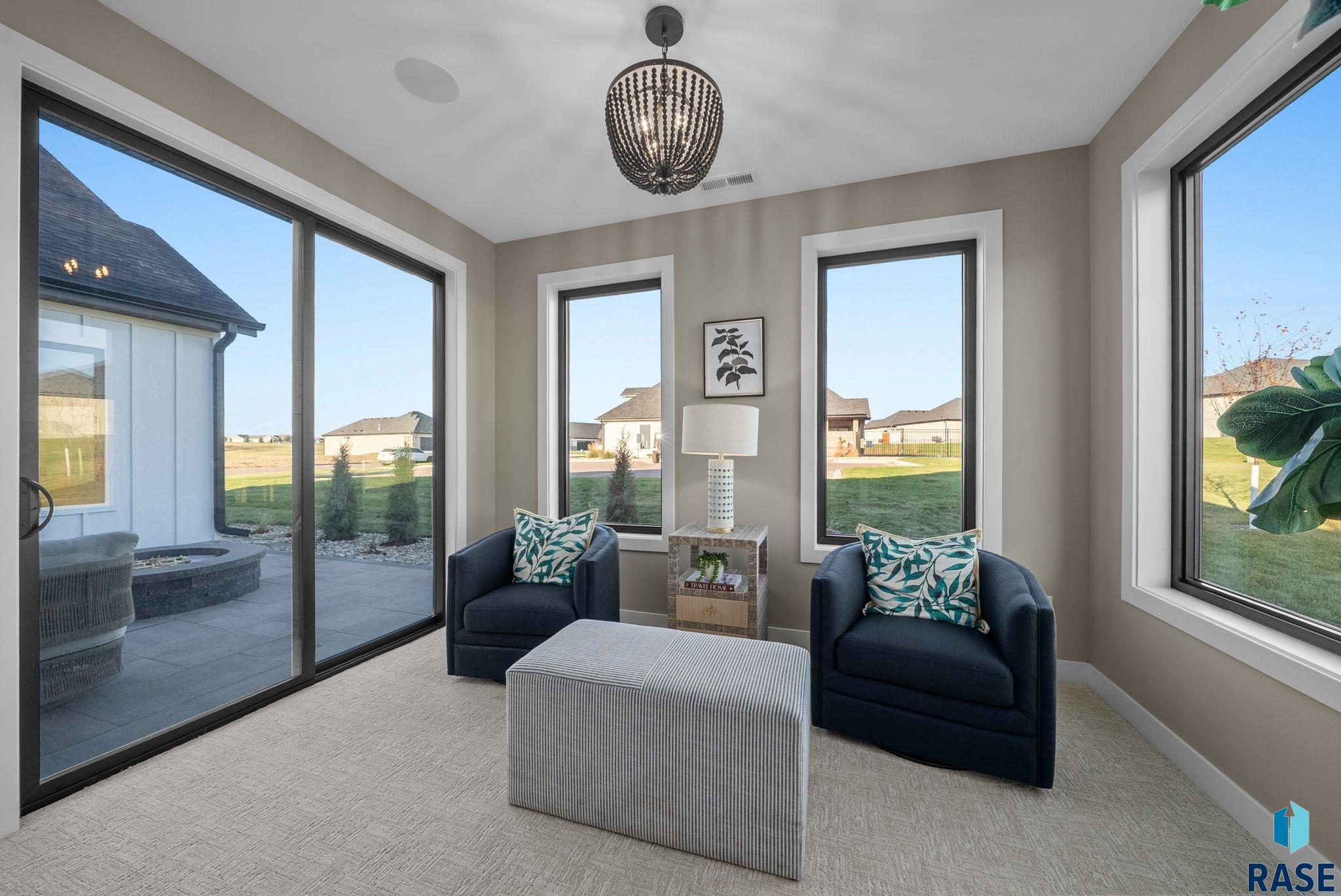 Sioux Falls, South Dakota, 57110, United States, 3 Bedrooms Bedrooms, ,3 BathroomsBathrooms,Residential,For Sale,2001465