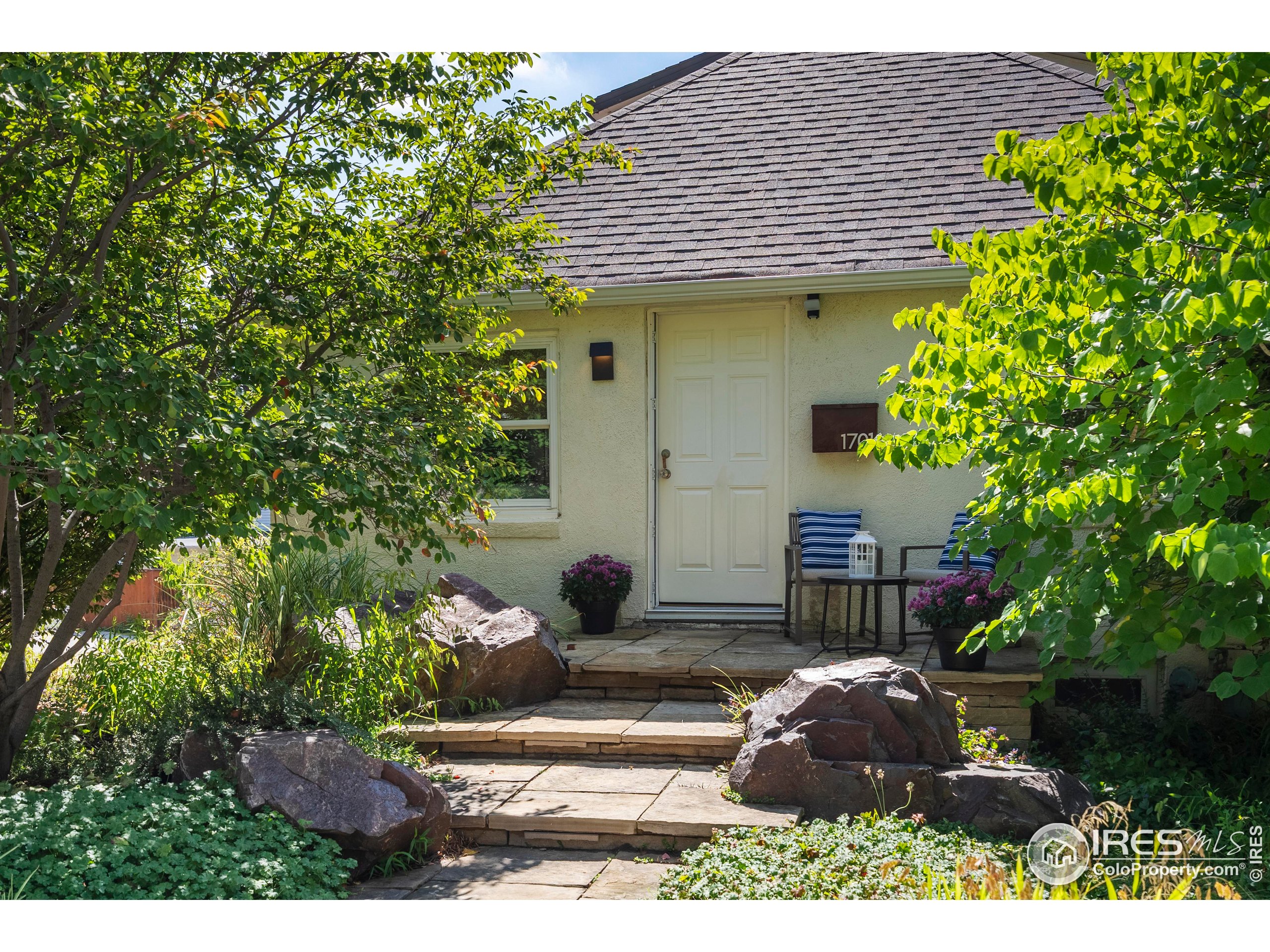 Longmont, Colorado, 80501, United States, 3 Bedrooms Bedrooms, ,1 BathroomBathrooms,Residential,For Sale,1985182