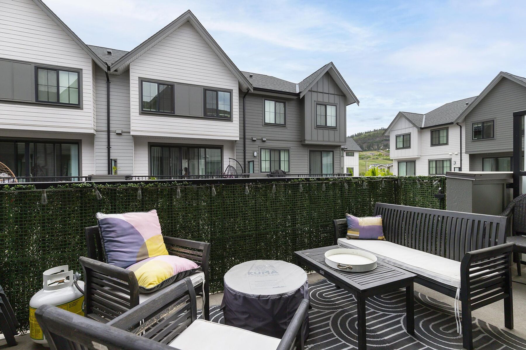  Modern Elegance in Glenmore - 物件實景