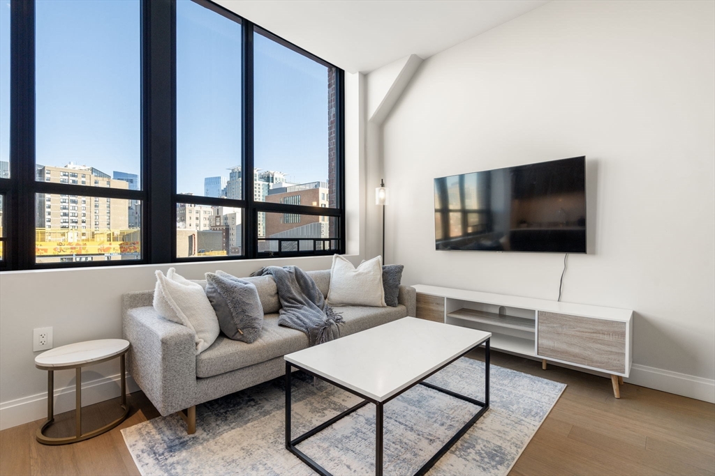 Boston, Massachusetts, 02118, United States, 1 Bedroom Bedrooms, ,1 BathroomBathrooms,Residential,For Sale,1896356
