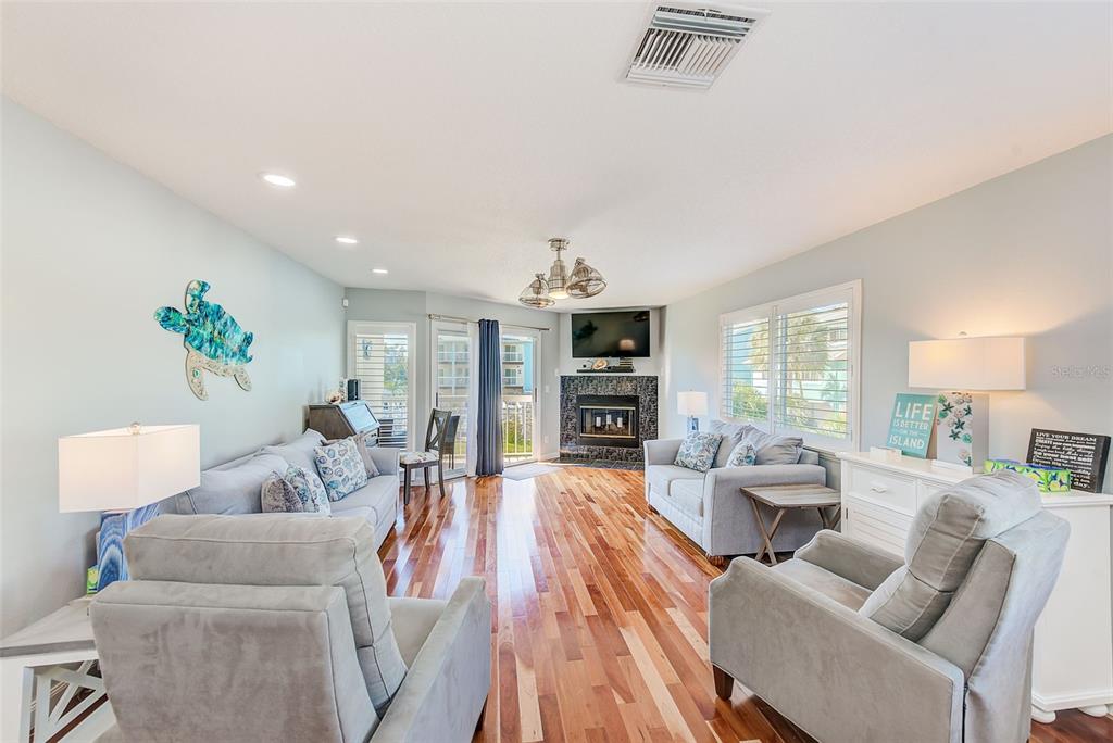 Indian Rocks Beach, Florida, 33785, United States, 3 Bedrooms Bedrooms, ,3 BathroomsBathrooms,Residential,For Sale,1995904