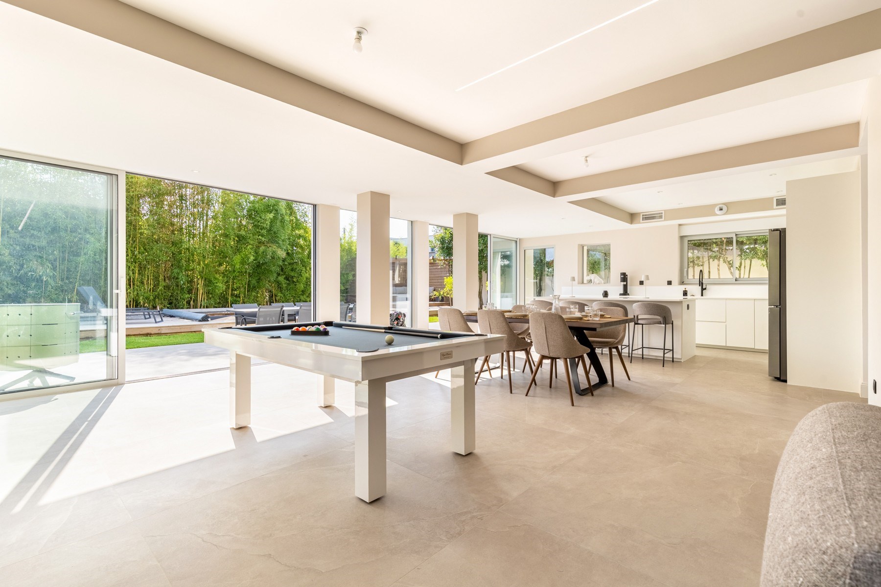  LE BOUSCAT – CONTEMPORARY HOME – SWIMMING POOL – 4 BEDROOMS – LANDSCAPED GARDEN - 物件實景