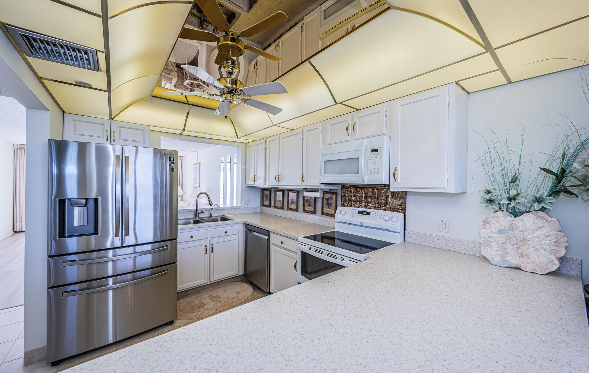 Redington Shores, Florida, 33708, United States, 2 Bedrooms Bedrooms, ,2 BathroomsBathrooms,Residential,For Sale,2013102