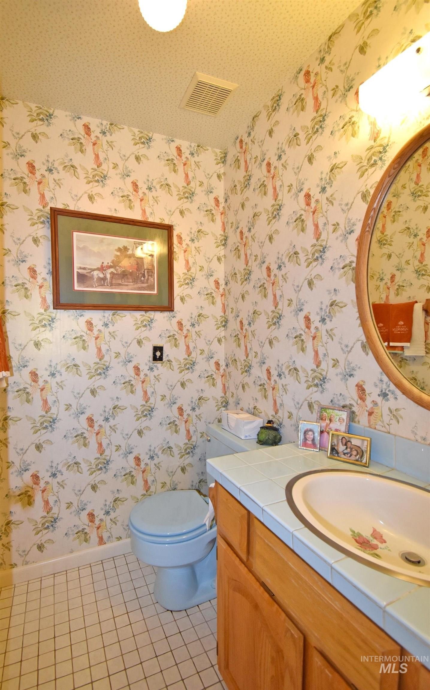 Clarkston, Washington, 99403, United States, 3 Bedrooms Bedrooms, ,3 BathroomsBathrooms,Residential,For Sale,1981338