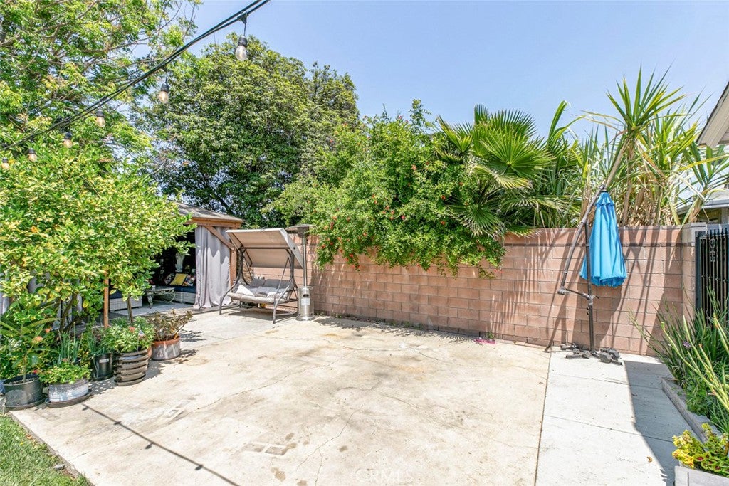 Van Nuys, California, 91406, United States, 3 Bedrooms Bedrooms, ,2 BathroomsBathrooms,Residential,For Sale,1940883