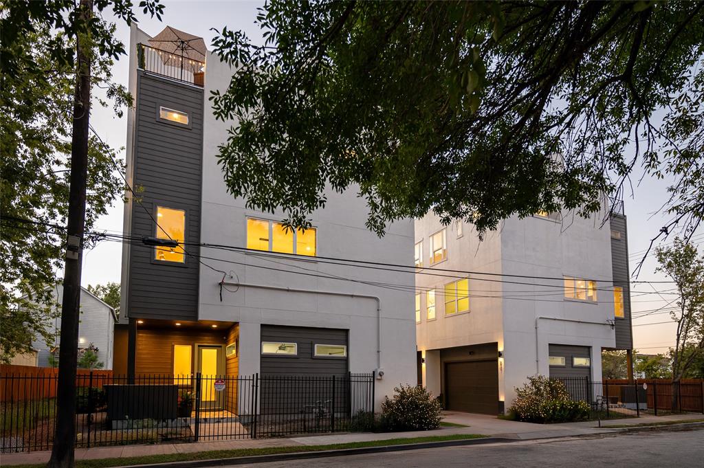 Houston, Texas, 77007, United States, 3 Bedrooms Bedrooms, ,4 BathroomsBathrooms,Residential,For Sale,1723683