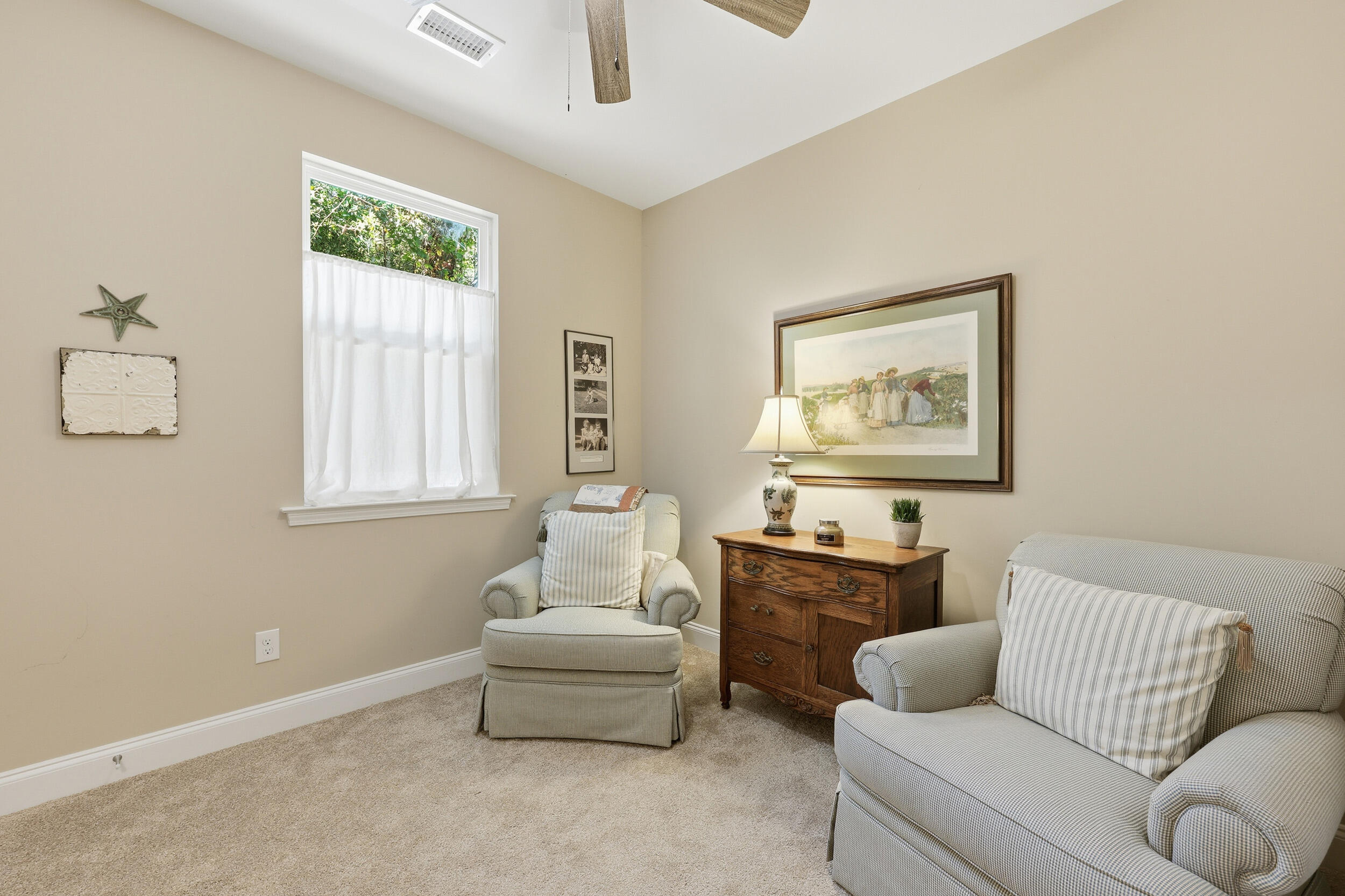 Mount Pleasant, South Carolina, 29466, United States, 3 Bedrooms Bedrooms, ,2 BathroomsBathrooms,Residential,For Sale,1992922