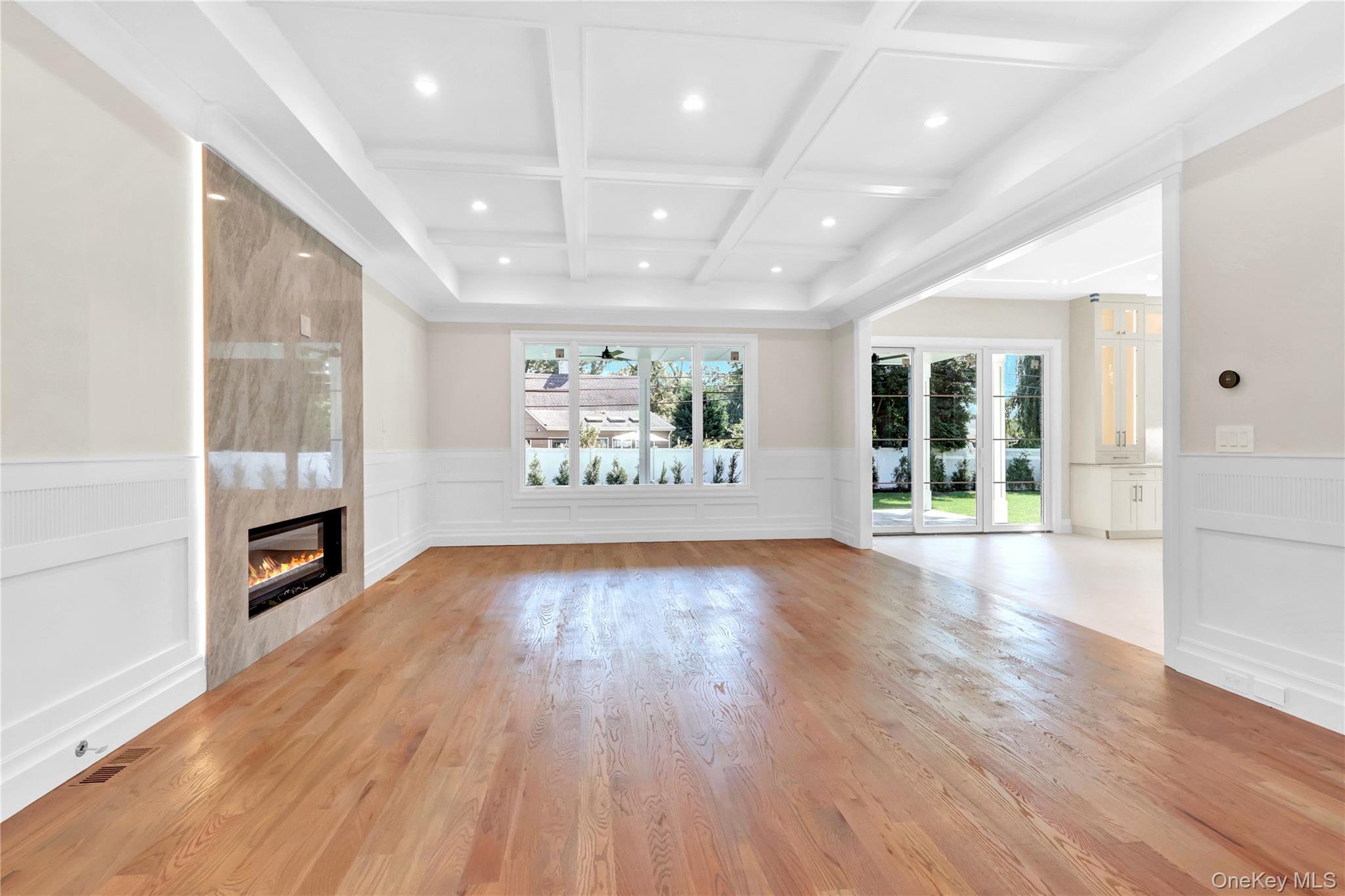  25 Hemlock Lane, Roslyn Heights, NY, 11577 - 物件實景