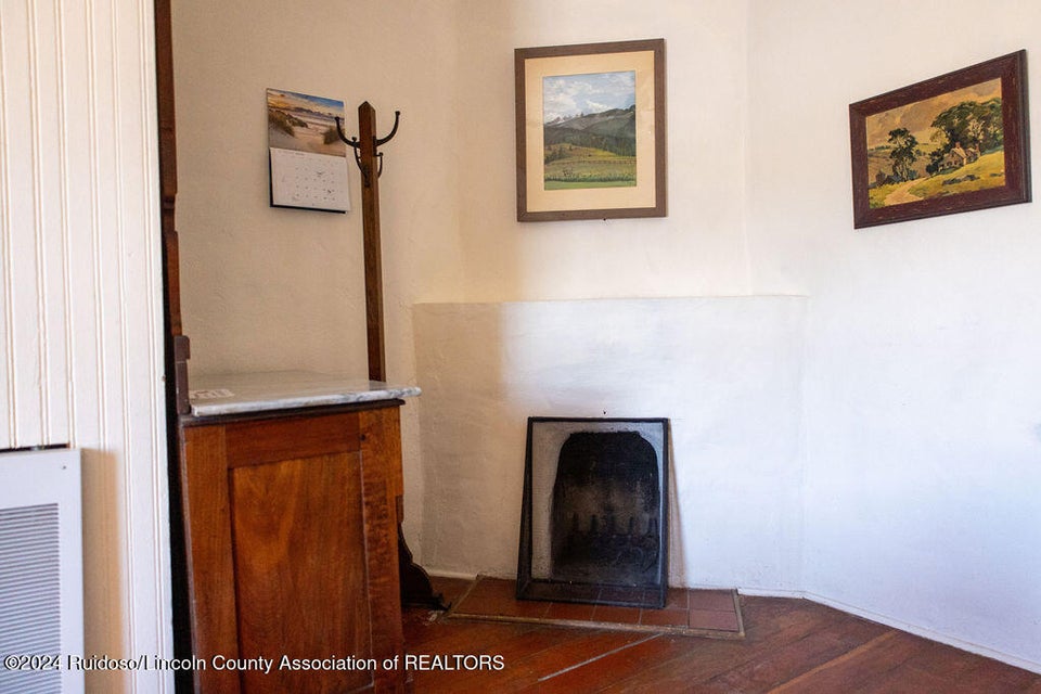 Lincoln, New Mexico, 88338, United States, 7 Bedrooms Bedrooms, ,9 BathroomsBathrooms,Residential,For Sale,1974977