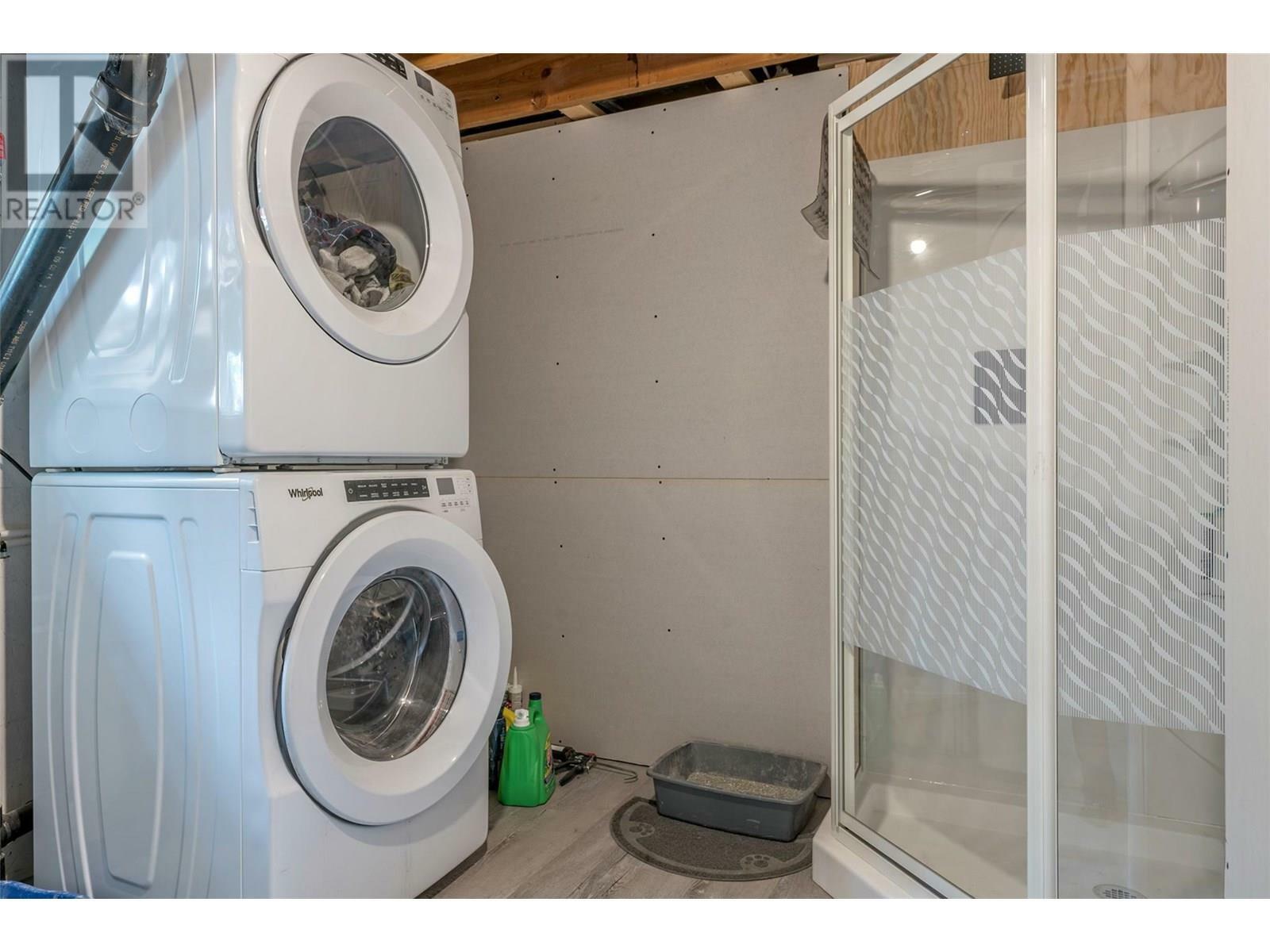 SPALLUMCHEEN, British Columbia, V4Y 0S6, CA, 3 Bedrooms Bedrooms, ,3 BathroomsBathrooms,Residential,For Sale,1874999
