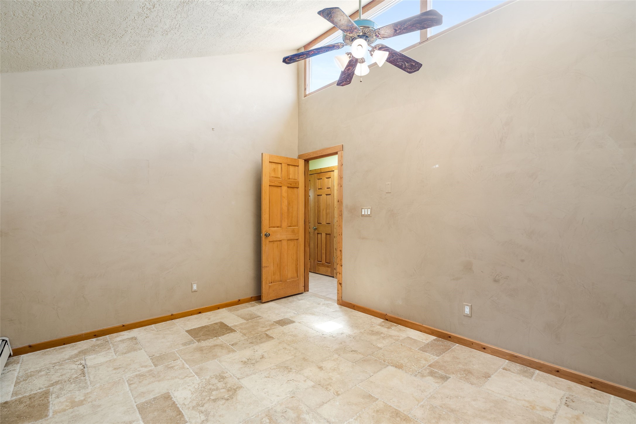  4 Montana Court - 物件實景