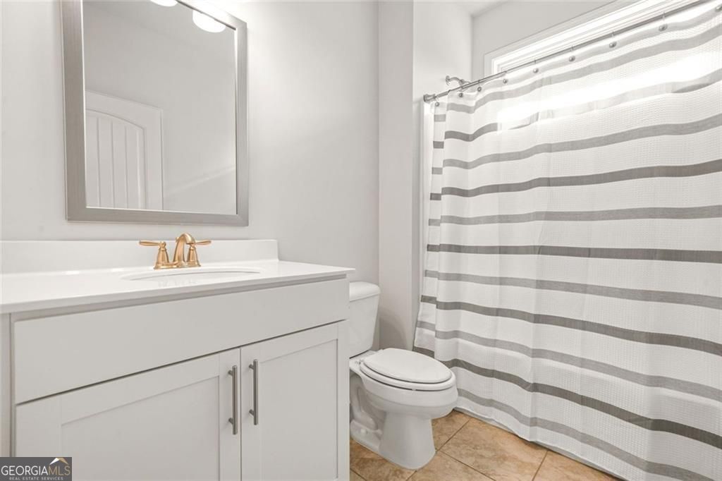 Lithia Springs, Georgia, 30122, United States, 5 Bedrooms Bedrooms, ,4 BathroomsBathrooms,Residential,For Sale,2006565