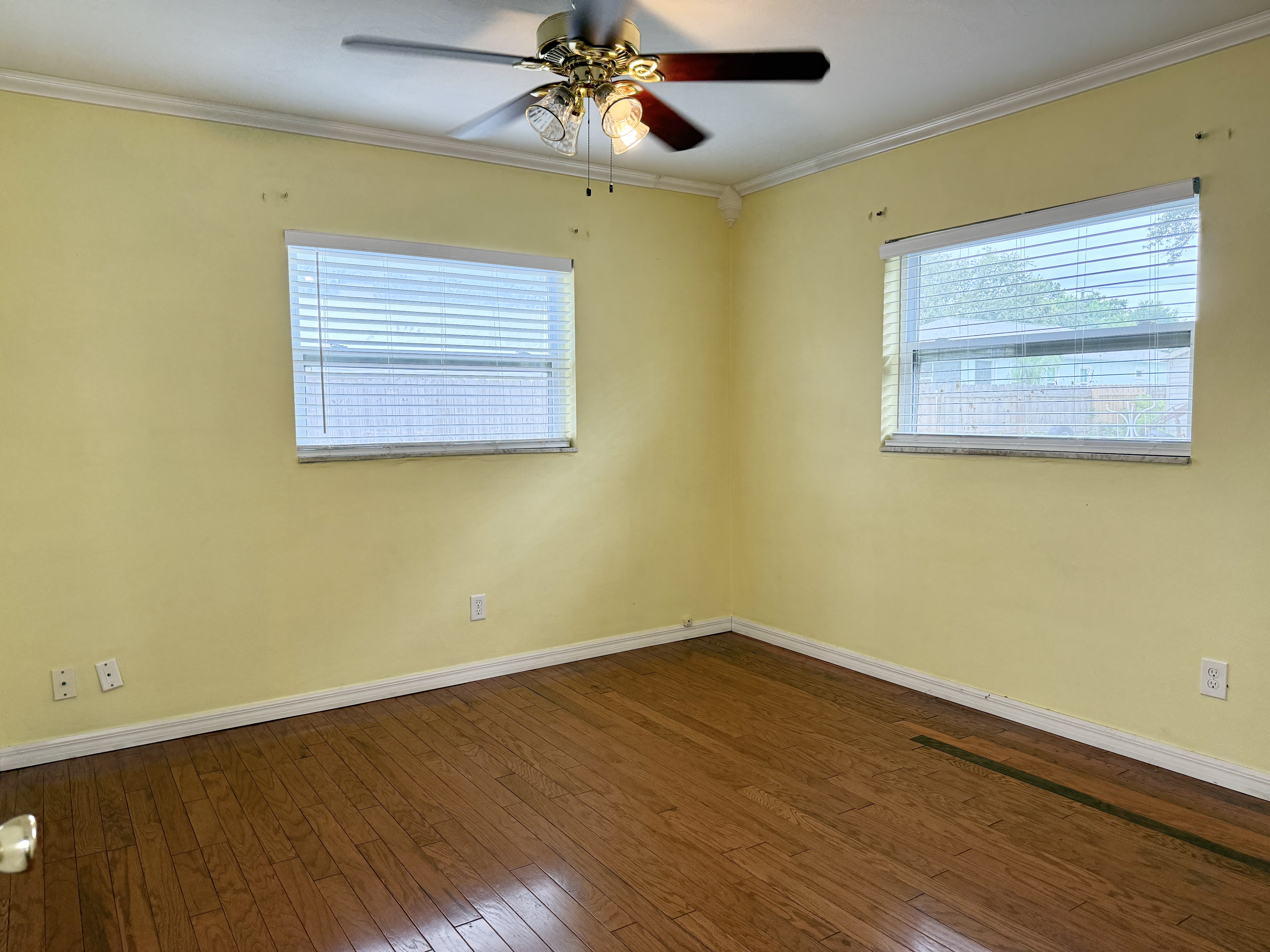 Tampa, Florida, 33618, United States, 3 Bedrooms Bedrooms, ,2 BathroomsBathrooms,Residential,For Sale,1931261