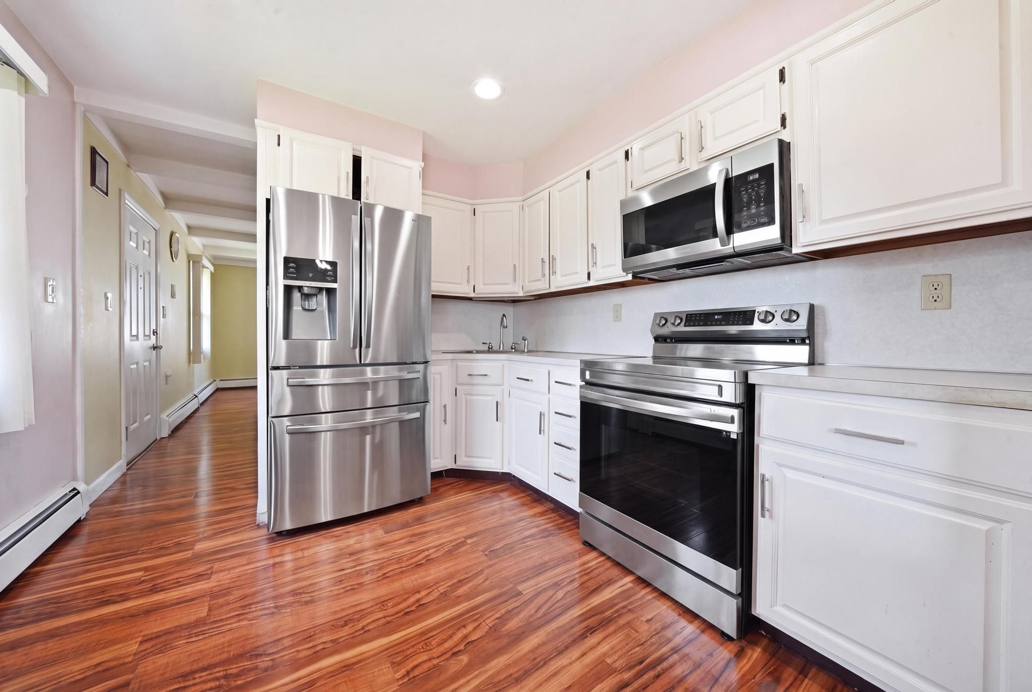  37 Gun Lane, Levittown, NY, 11756 - 物件實景