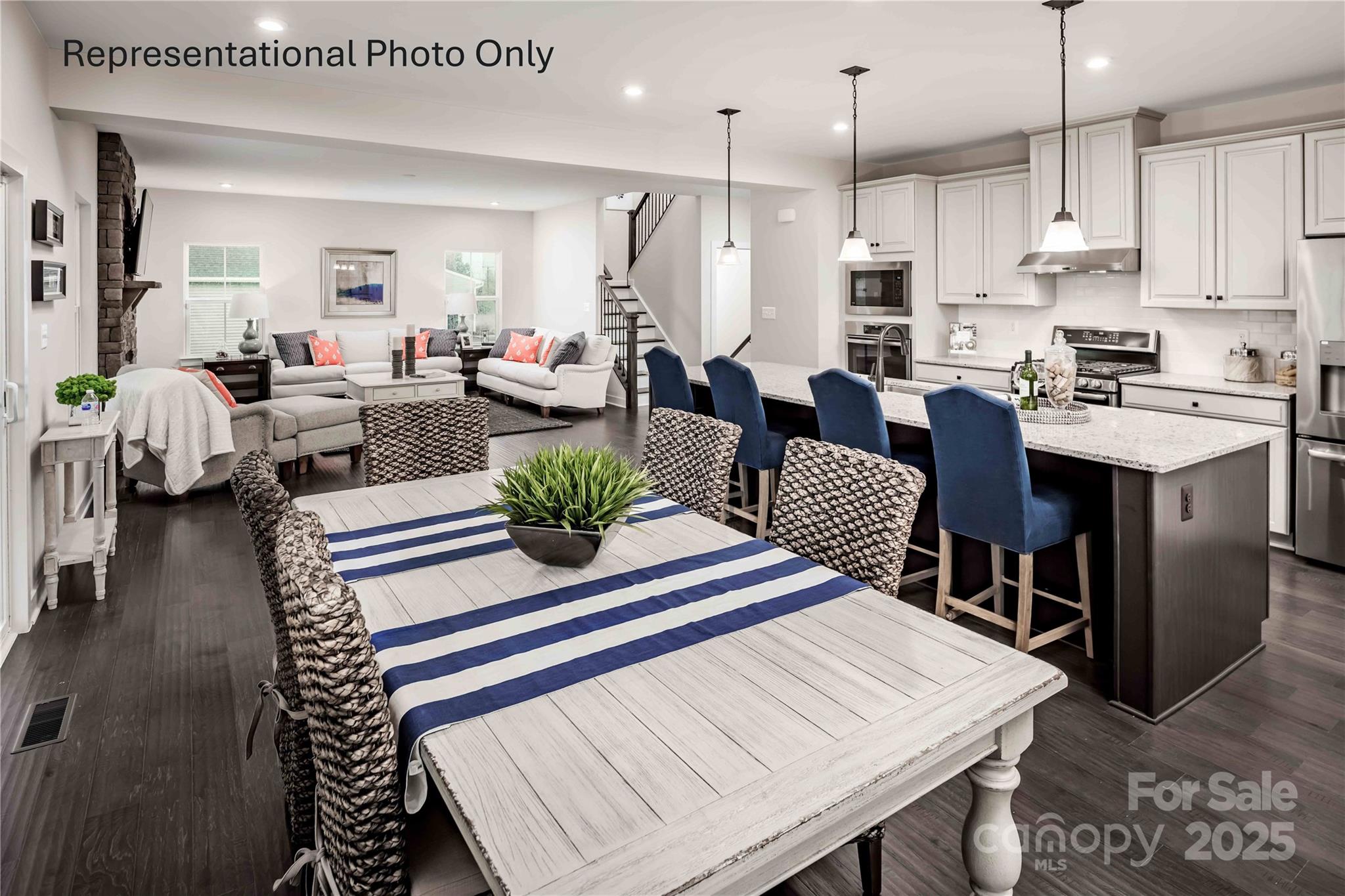 Indian Trail, North Carolina, 28079, United States, 5 Bedrooms Bedrooms, ,4 BathroomsBathrooms,Residential,For Sale,1976322