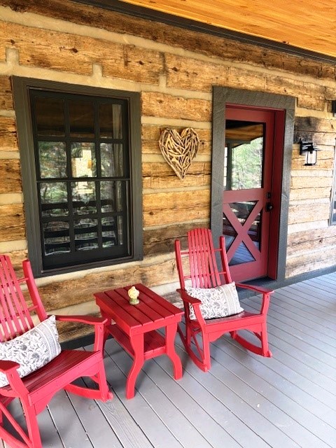 West Jefferson, North Carolina, 28694, United States, 2 Bedrooms Bedrooms, ,2 BathroomsBathrooms,Residential,For Sale,1986104