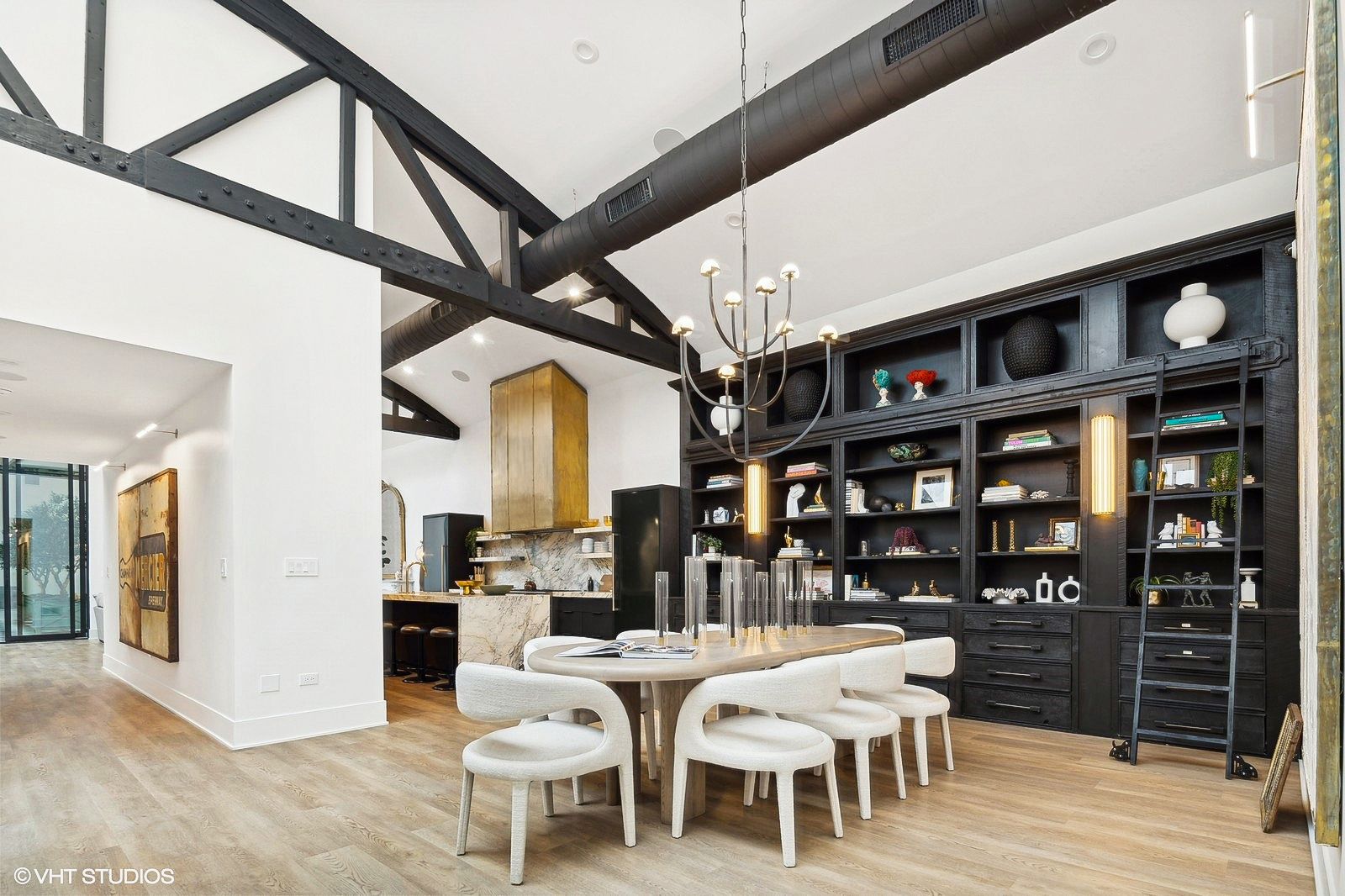 Chicago, Illinois, 60639, United States, 4 Bedrooms Bedrooms, ,4 BathroomsBathrooms,Residential,For Sale,1942244
