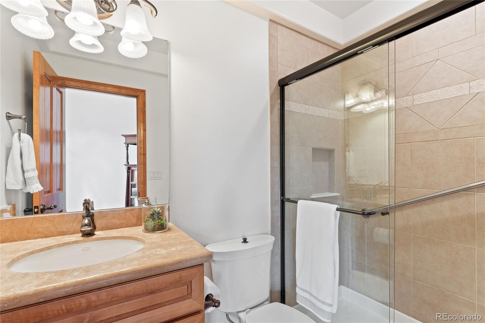 Littleton, Colorado, 80120, United States, 6 Bedrooms Bedrooms, ,7 BathroomsBathrooms,Residential,For Sale,1902050