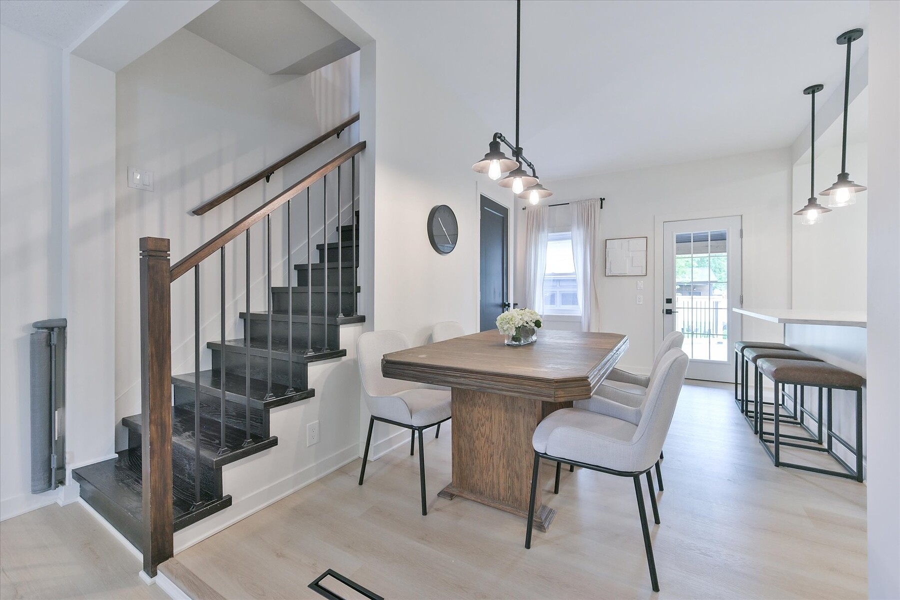  Modern & Charming in the Falls - 物件實景