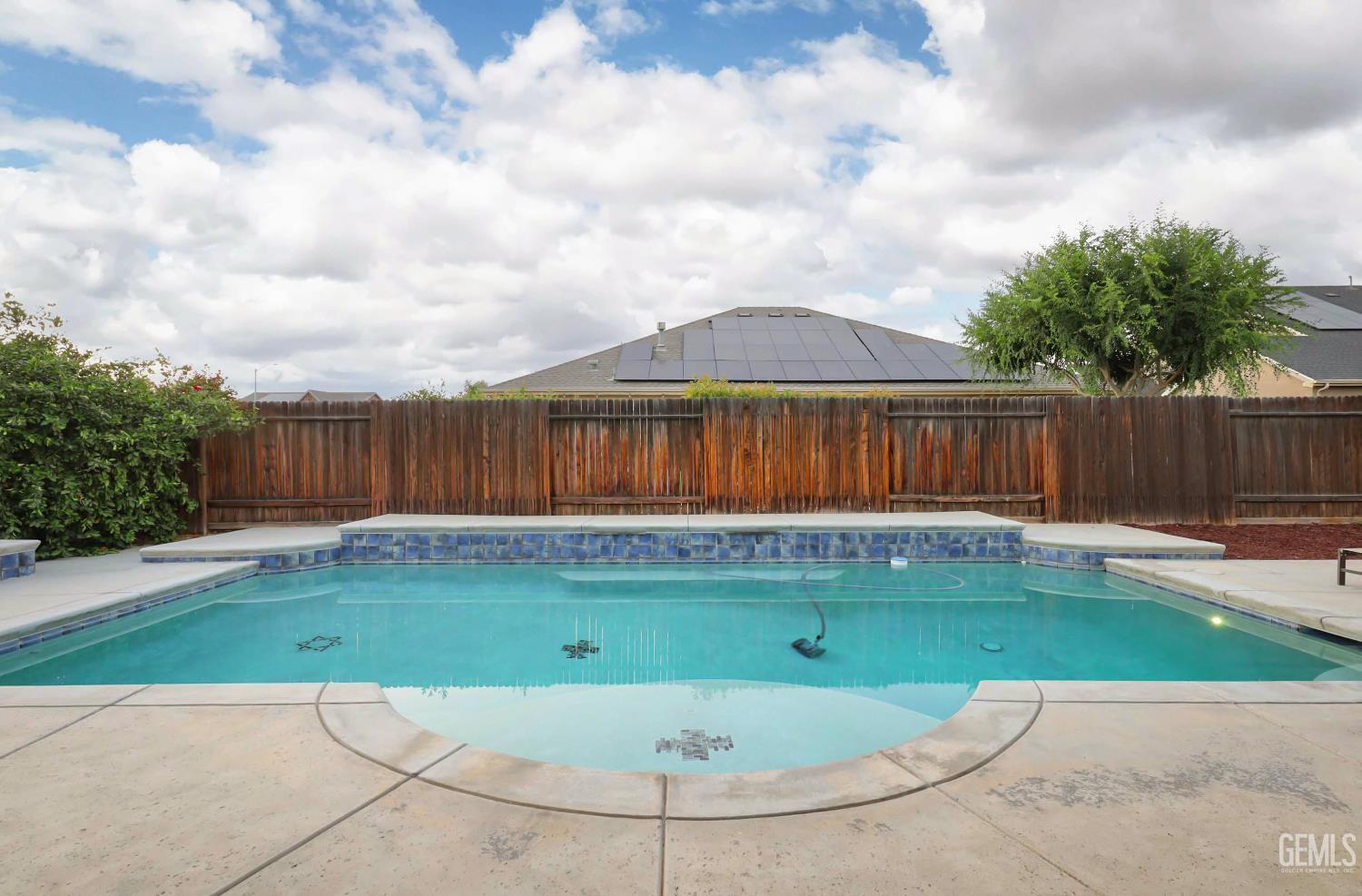 Bakersfield, California, 93314, United States, 4 Bedrooms Bedrooms, ,4 BathroomsBathrooms,Residential,For Sale,2010376