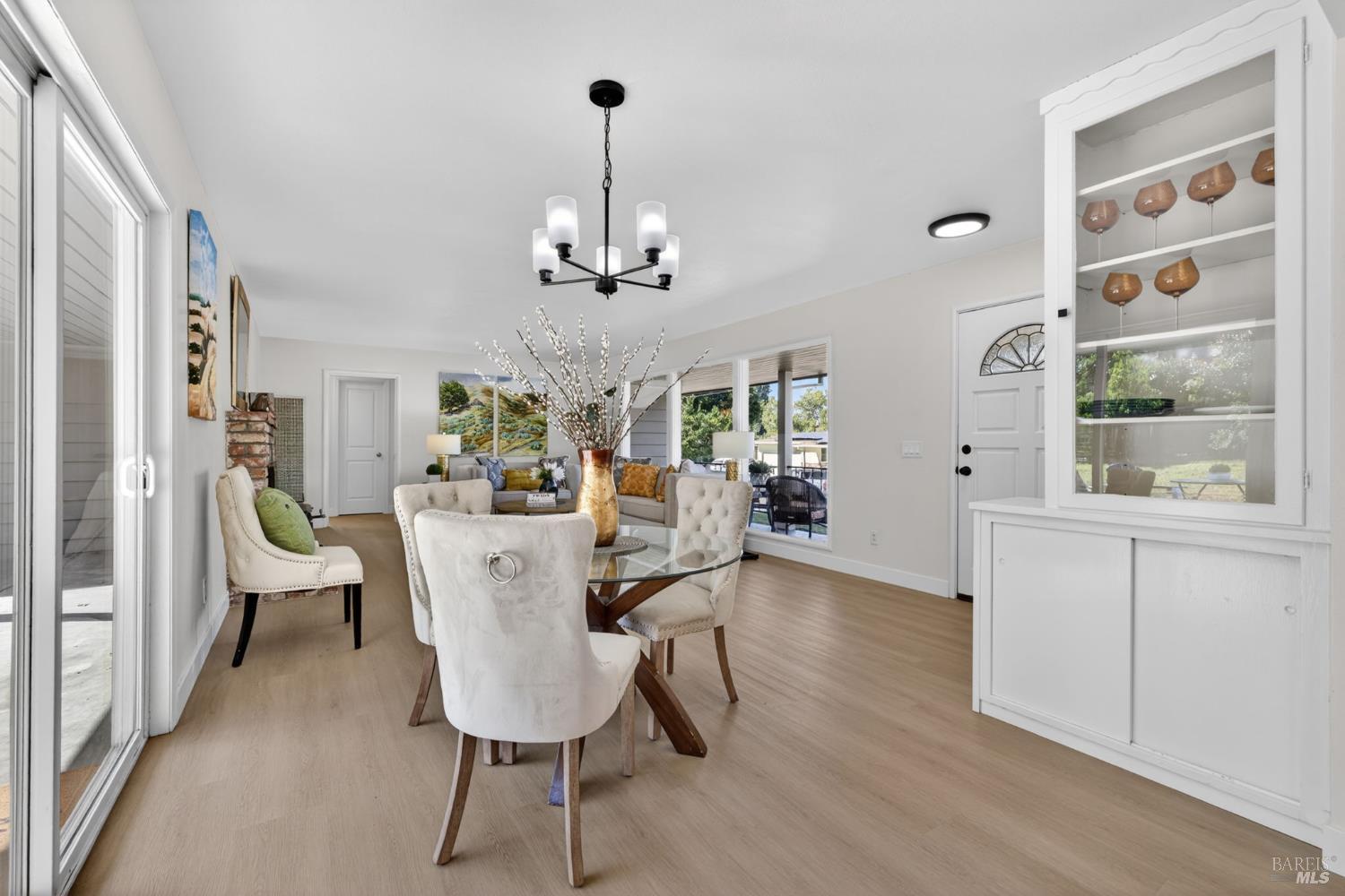 Sebastopol, California, 95472, United States, 2 Bedrooms Bedrooms, ,1 BathroomBathrooms,Residential,For Sale,2048872