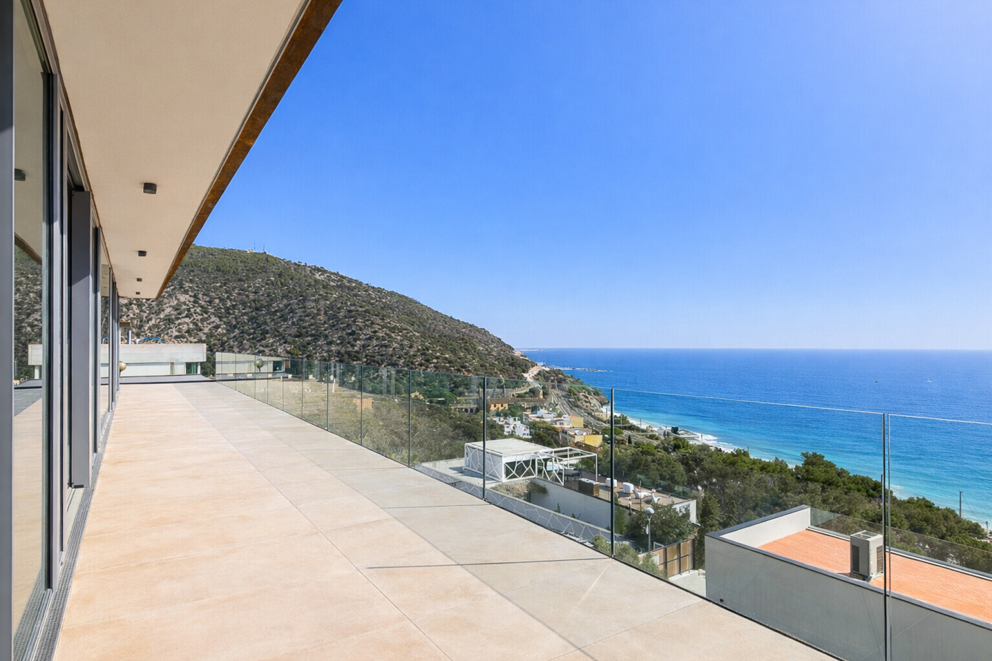  Exclusive luxury villa with panoramic sea views in Garraf - 物件實景