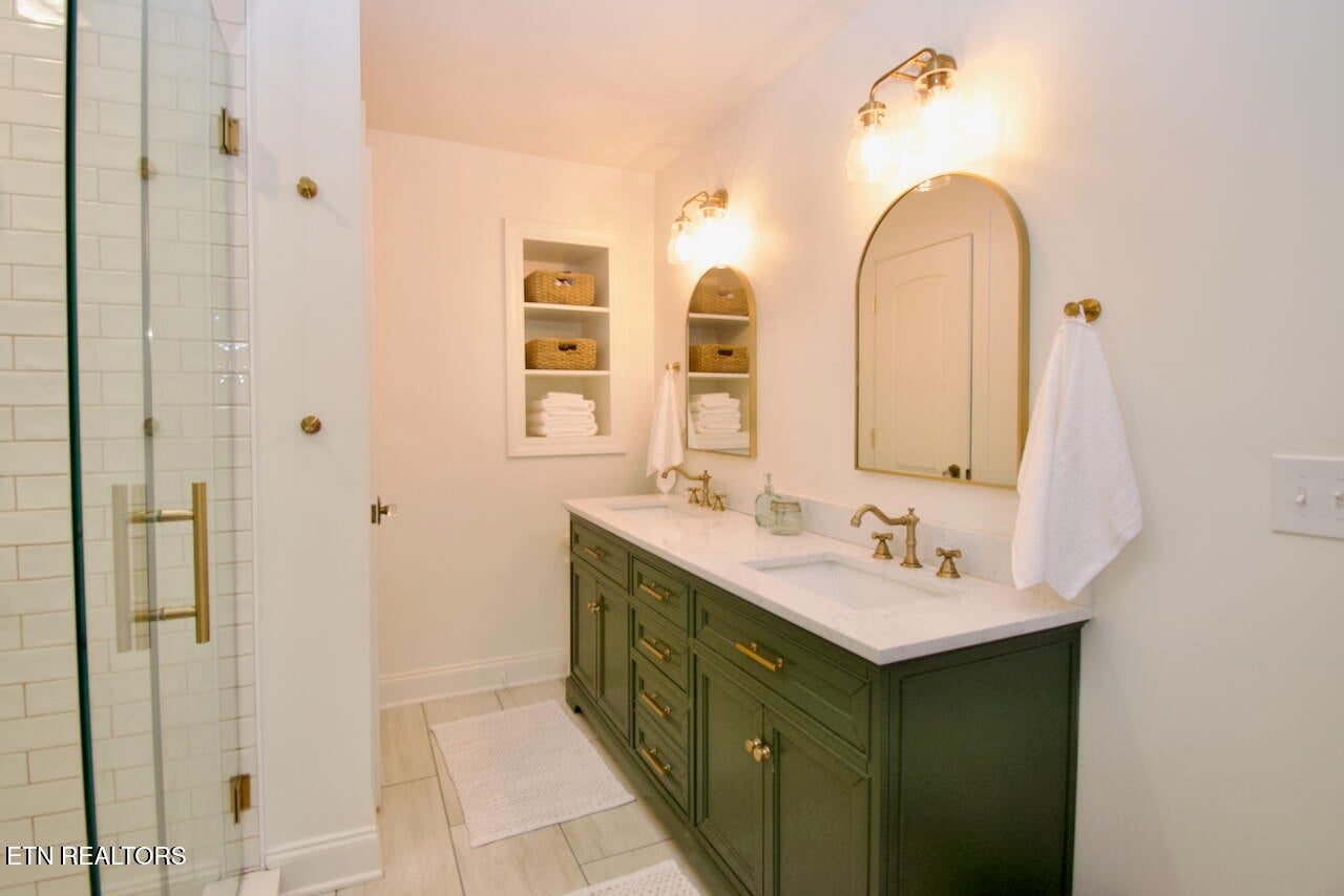 Maryville, Tennessee, 37803, United States, 4 Bedrooms Bedrooms, ,3 BathroomsBathrooms,Residential,For Sale,1989272