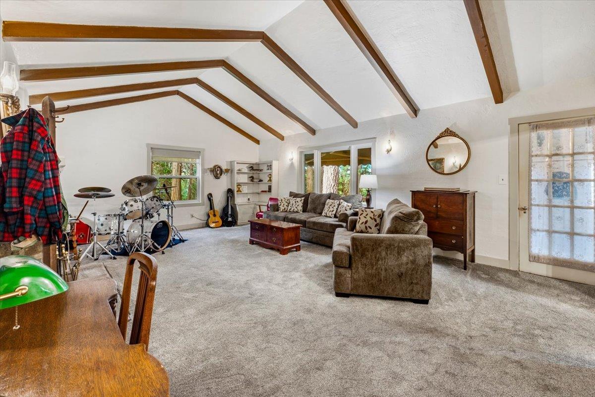 Nevada City, California, 95959, United States, 3 Bedrooms Bedrooms, ,2 BathroomsBathrooms,Residential,For Sale,2037300