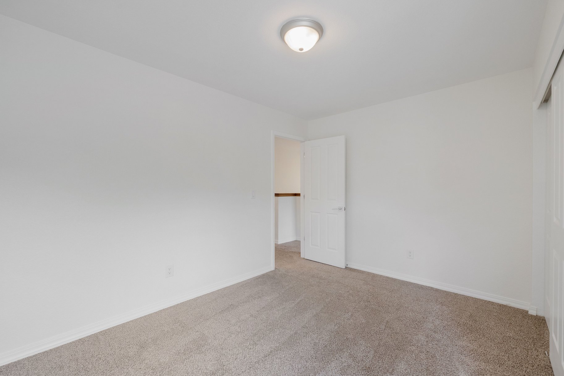  Beautifully renovated home offering warmth and serene living - 物件實景