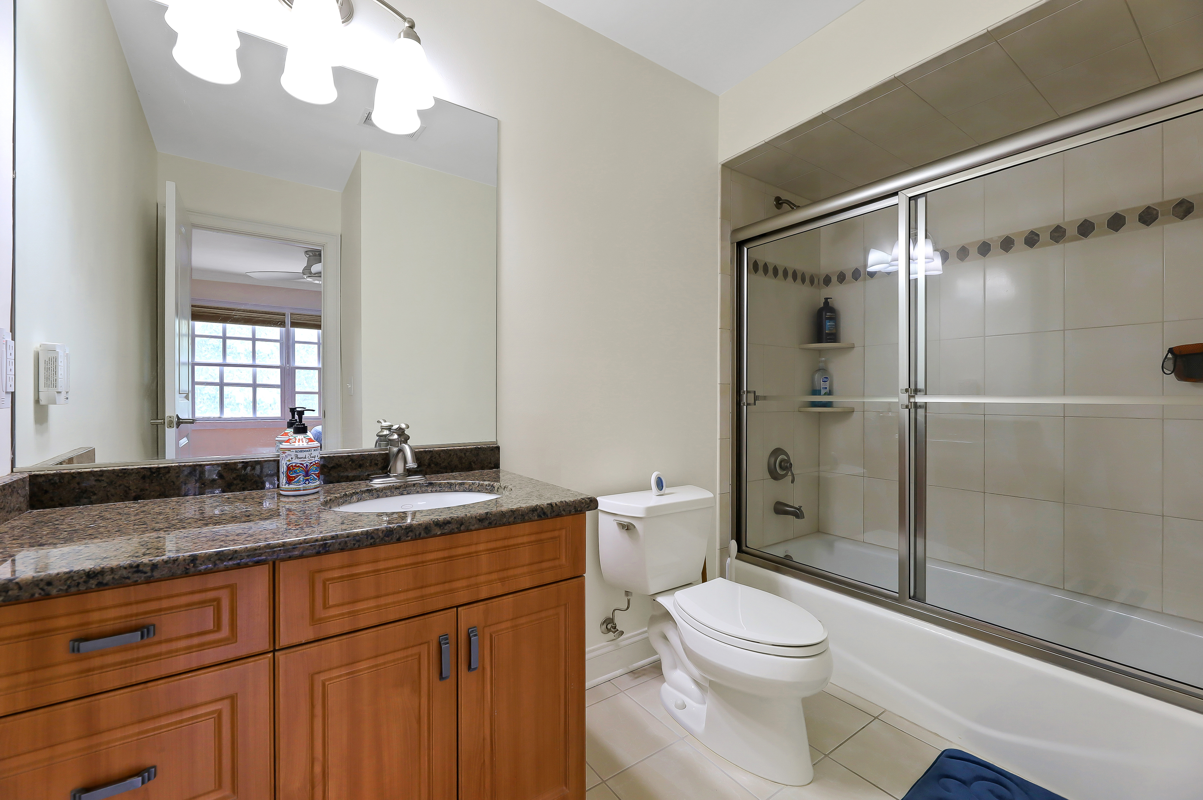  22 Meadow Lake Drive, Mahwah, NJ 07430 - 物件實景