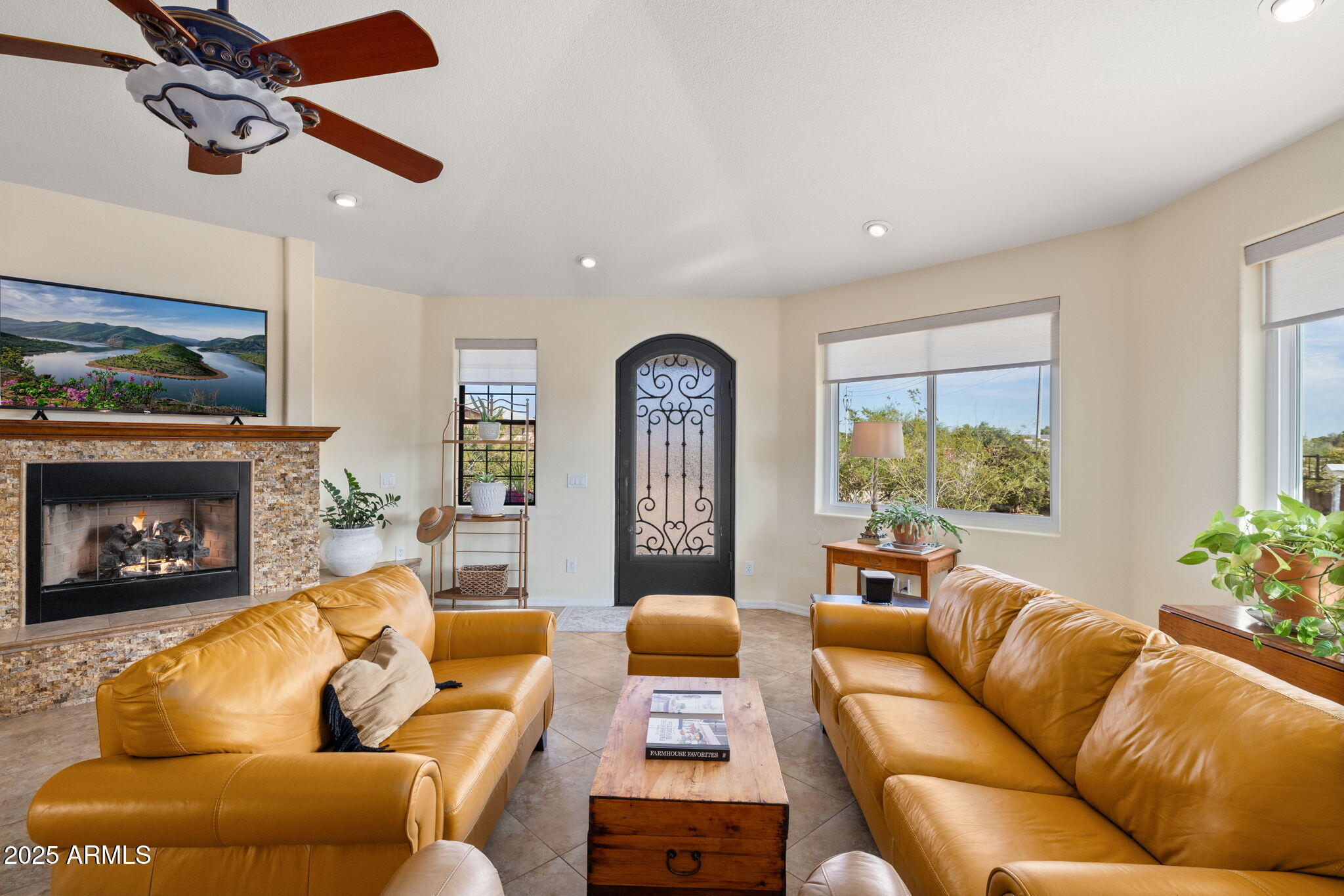 Peoria, Arizona, 85383, United States, 3 Bedrooms Bedrooms, ,2 BathroomsBathrooms,Residential,For Sale,1989299