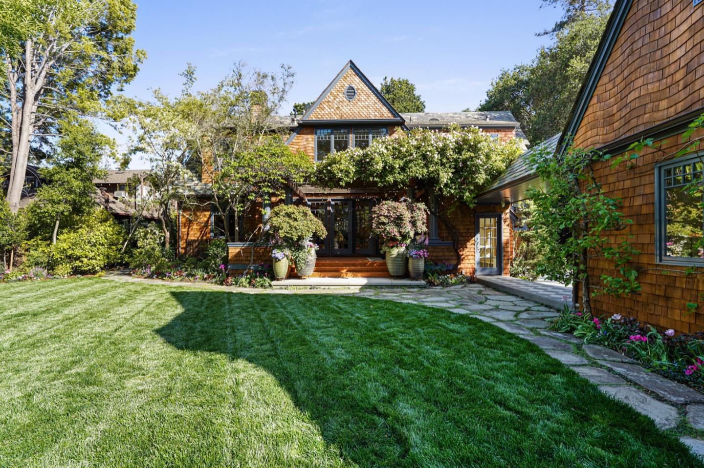 535 Kingsley Ave, Palo Alto, California, 94301, United States, 5 Bedrooms Bedrooms, ,4 BathroomsBathrooms,Residential,For Sale,535 Kingsley Ave,1664262
