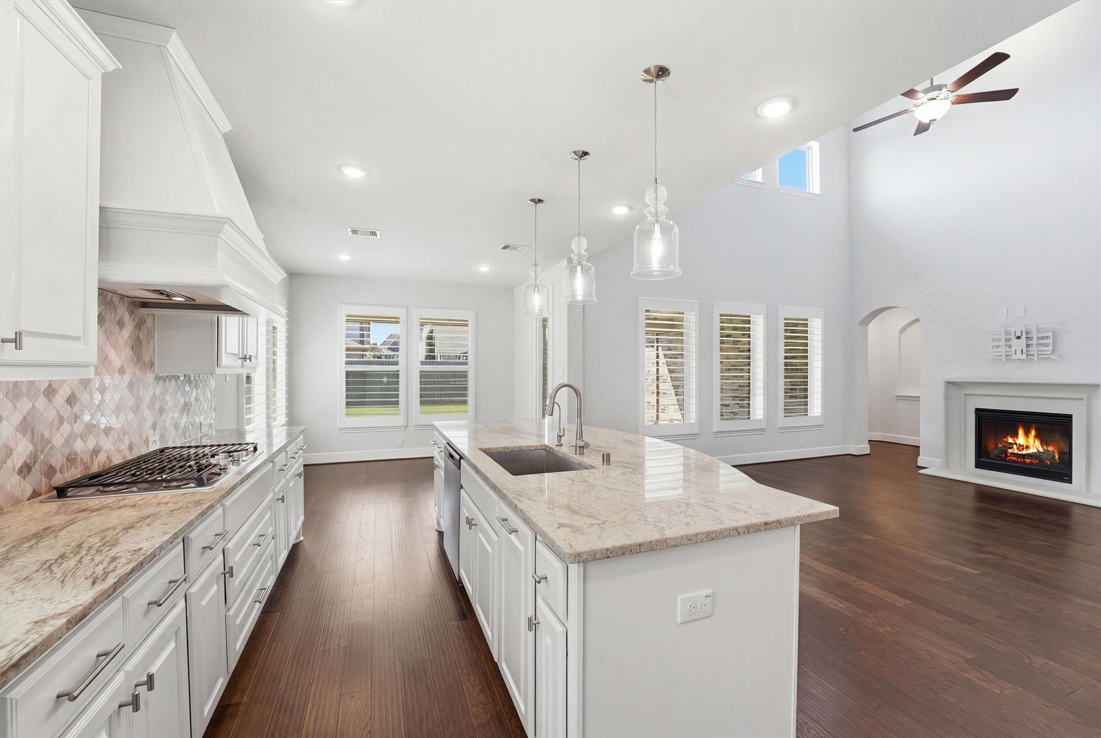  18011 Zagranski Cedar - 物件實景