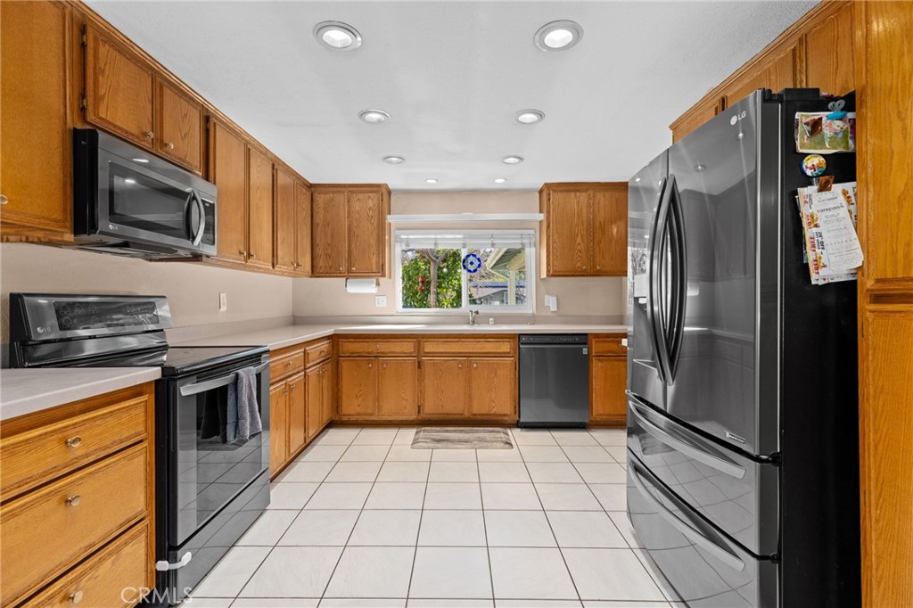 Canyon Lake, California, 92587, United States, 3 Bedrooms Bedrooms, ,2 BathroomsBathrooms,Residential,For Sale,2019703