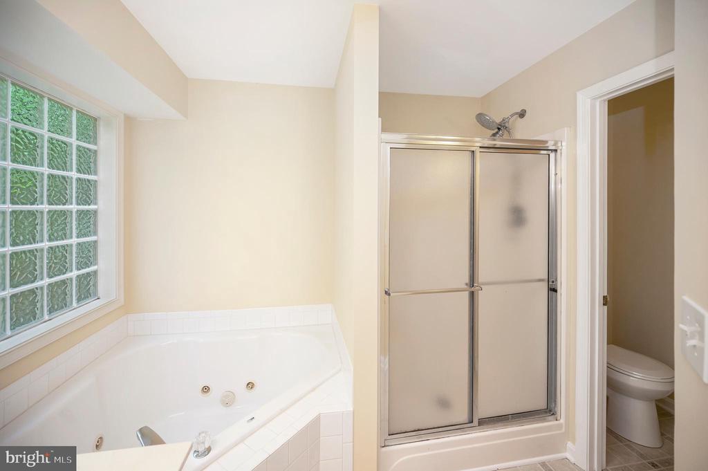 Locust Grove, Virginia, 22508, United States, 4 Bedrooms Bedrooms, ,3 BathroomsBathrooms,Residential,For Sale,1976056