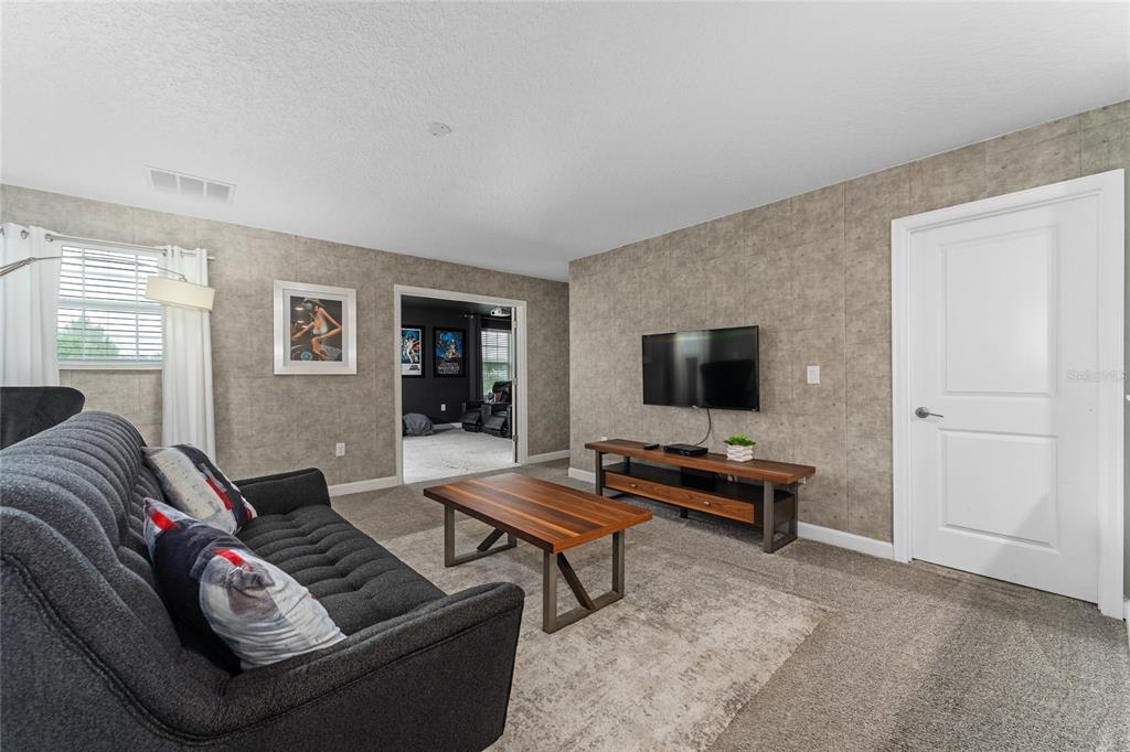 Davenport, Florida, 33896, United States, 8 Bedrooms Bedrooms, ,5 BathroomsBathrooms,Residential,For Sale,1907753