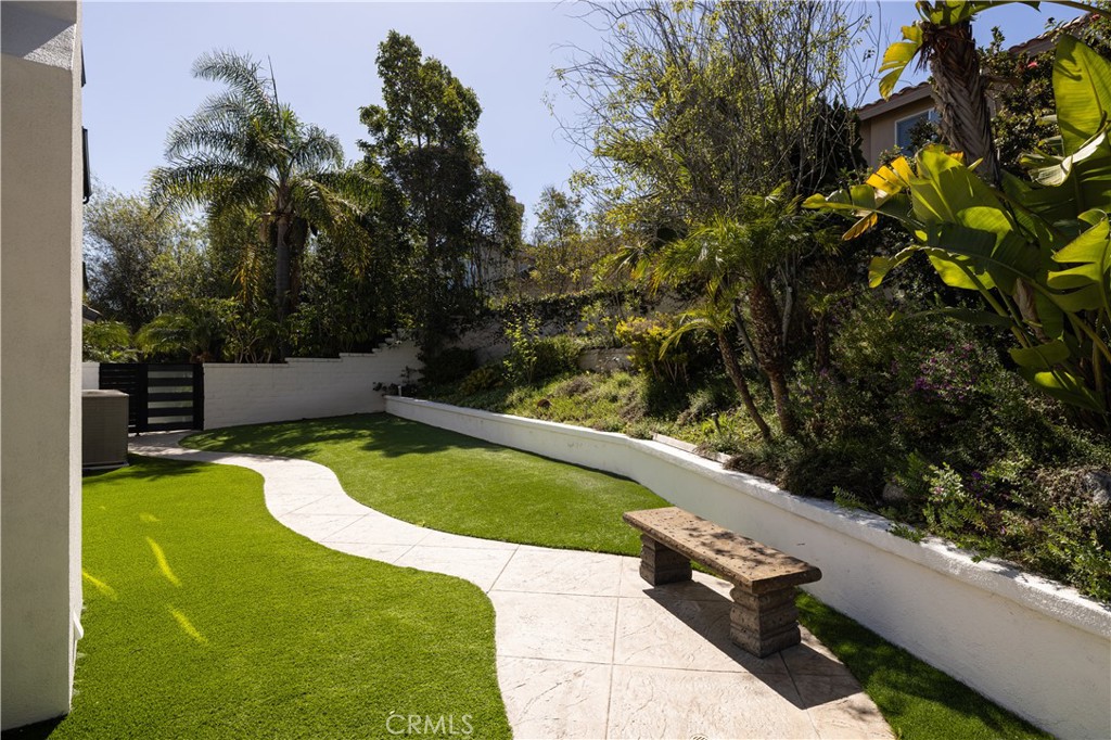 Huntington Beach, California, 92648, United States, 5 Bedrooms Bedrooms, ,1 BathroomBathrooms,Residential,For Sale,1732032