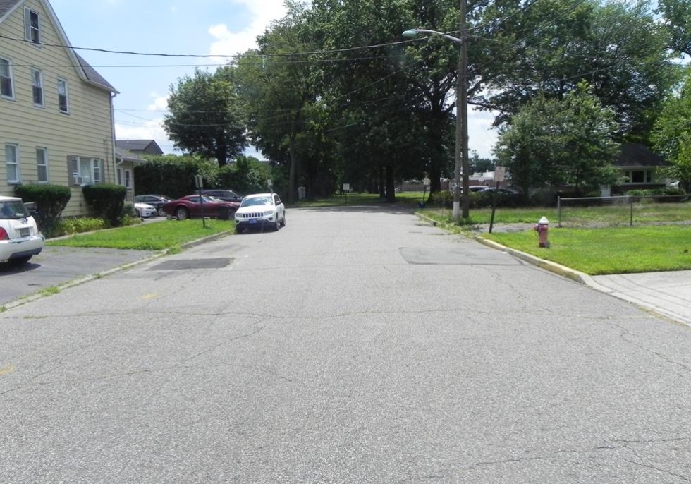 Moonachie, New Jersey, 07074, United States, 5 Bedrooms Bedrooms, ,4 BathroomsBathrooms,Residential,For Sale,1936964