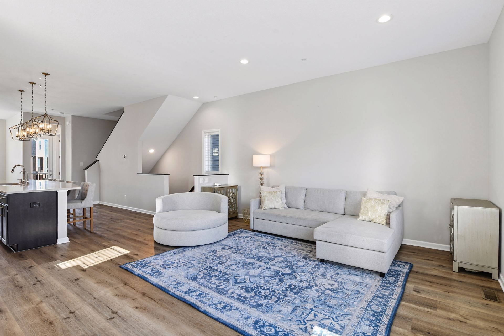  Refined Living in Prime Location - 物件實景