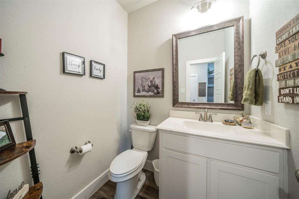 Poolville, Texas, 76487, United States, 4 Bedrooms Bedrooms, ,3 BathroomsBathrooms,Residential,For Sale,1944917