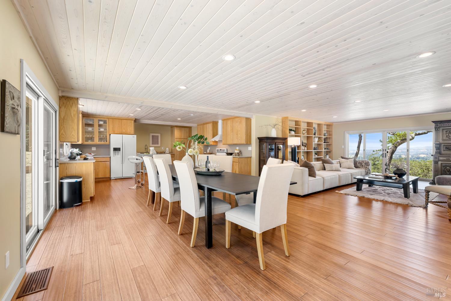 Napa, California, 94558, United States, 3 Bedrooms Bedrooms, ,2 BathroomsBathrooms,Residential,For Sale,1991409