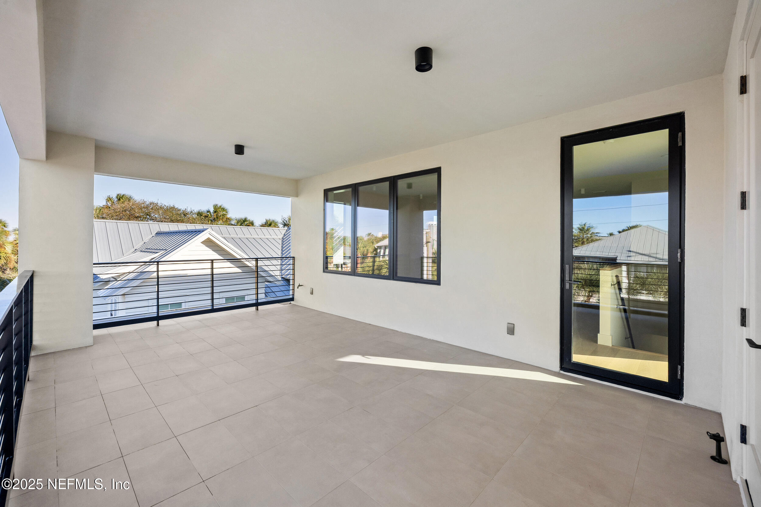 Atlantic Beach, Florida, 32233, United States, 6 Bedrooms Bedrooms, ,5 BathroomsBathrooms,Residential,For Sale,1989141