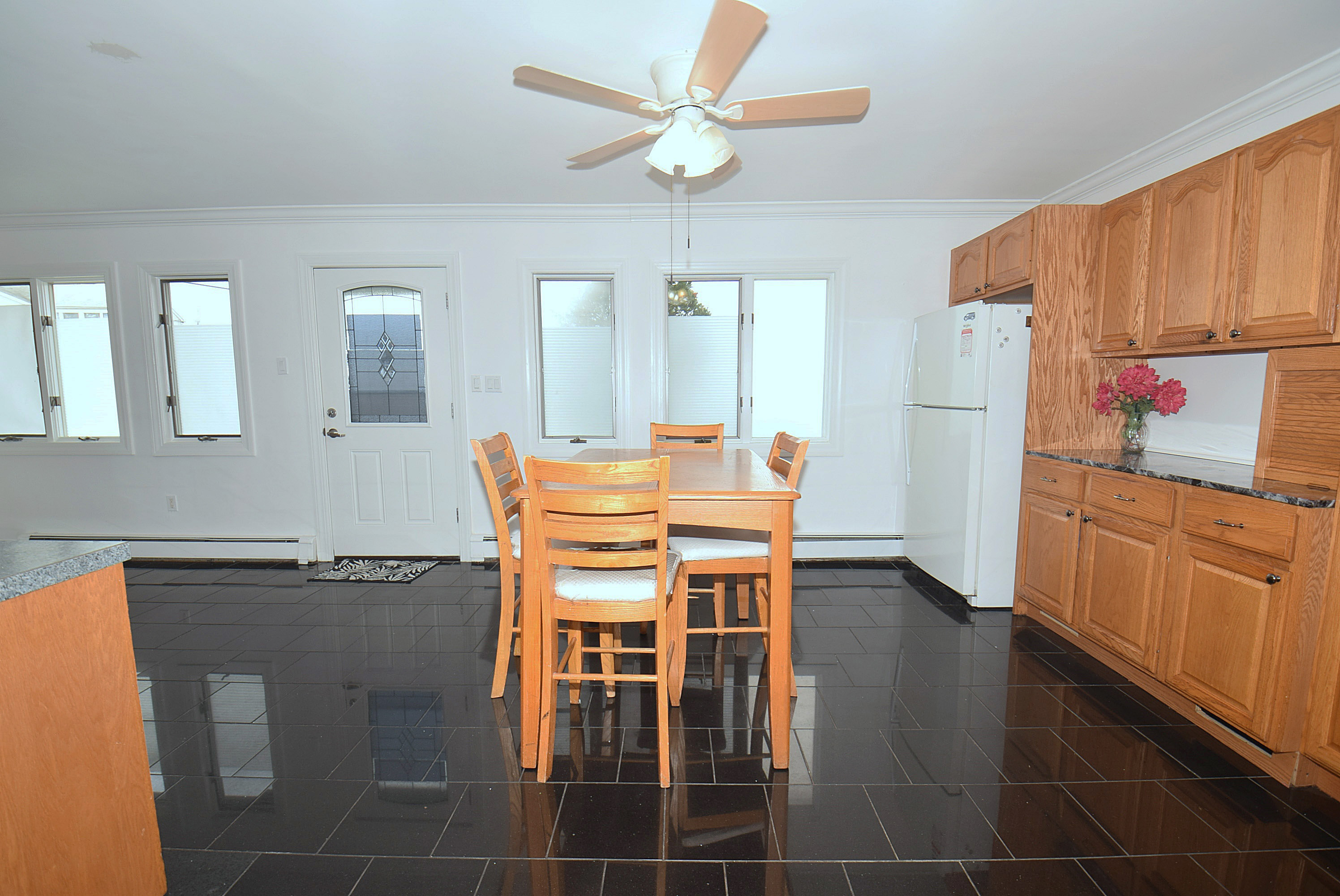 Levittown, New York, 11756, United States, 4 Bedrooms Bedrooms, ,2 BathroomsBathrooms,Residential,For Sale,2000416