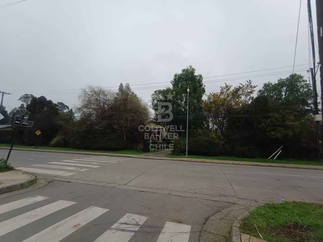 Puerto Varas, Chile, 8 Bedrooms Bedrooms, ,4 BathroomsBathrooms,Residential,For Sale,1999083